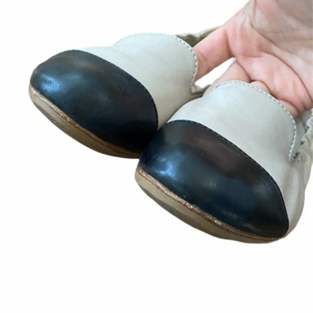 AGL Cap Toe Cream Taupe &‎ Black Smoking Flats Slip On Loafers - Picture 6 of 12